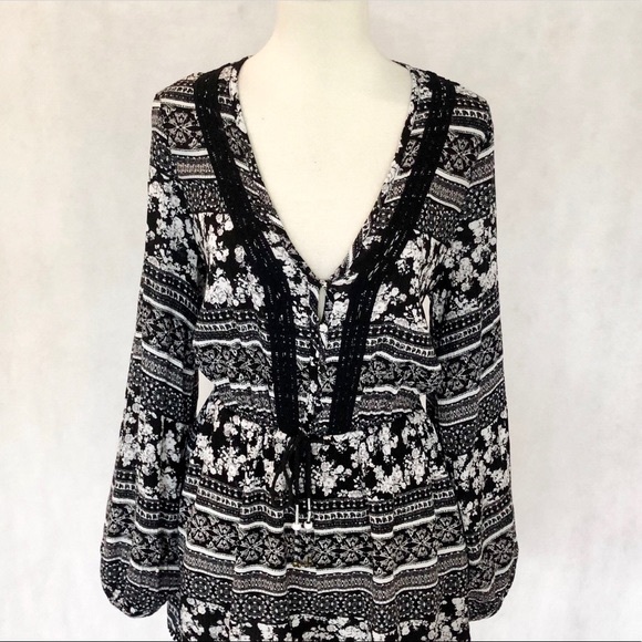 House of Harlow 1960 Ainsley Button Front Romper - Picture 3 of 8